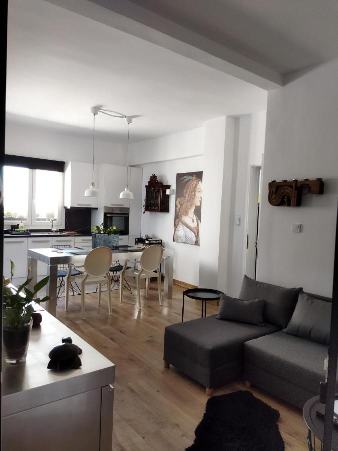 Corinth Minimal Apartment By The Beach מראה חיצוני תמונה
